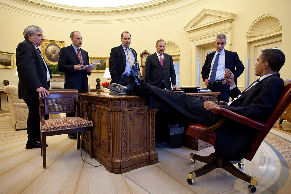 Crédit: Official WhiteHouse Photo/Pete Souza – Barack Obama, Commandant en chef détendu.